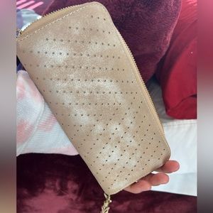 Perfect conditions wallet